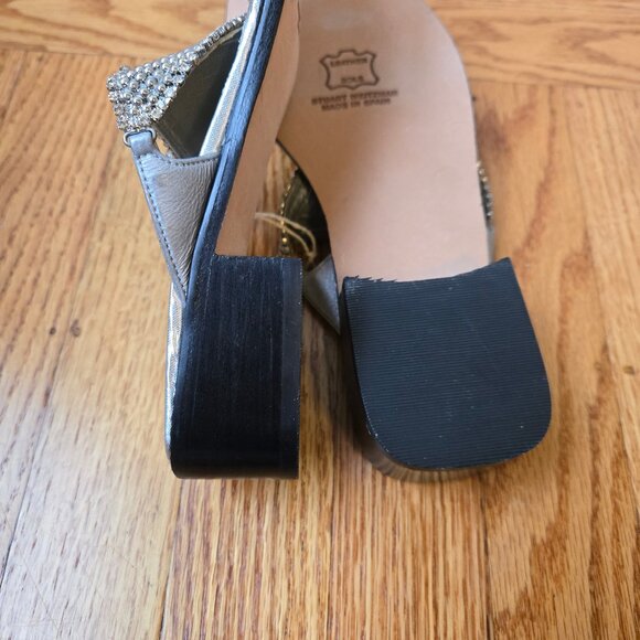 Vintage NWOB Stuart Weitzman Silver Metal Beads and Rhinestones Thong Sandals - Picture 6 of 8